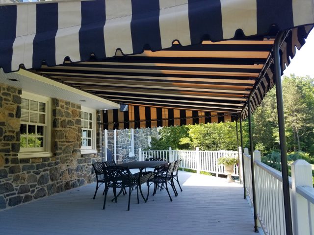 Fixed balcony canopy